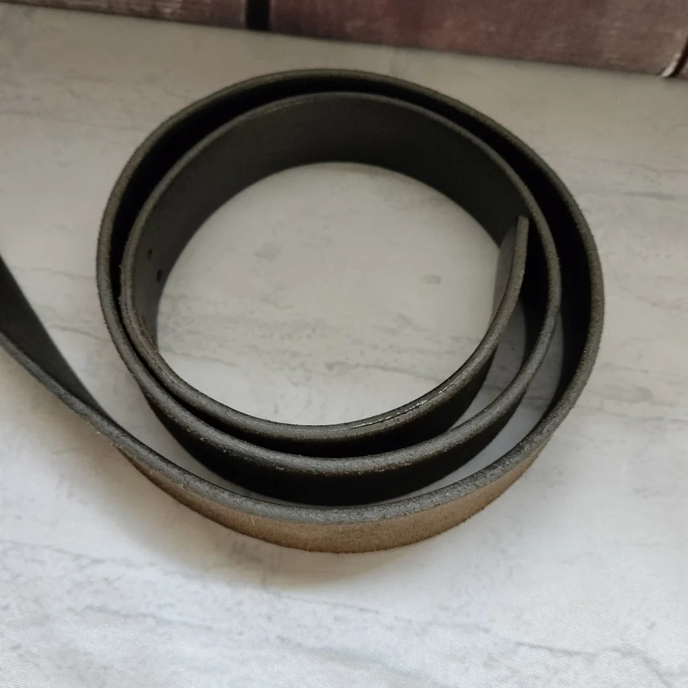 CK Calvin Klein Men's Brown Genuine Leather Belt Silver Buckle 40